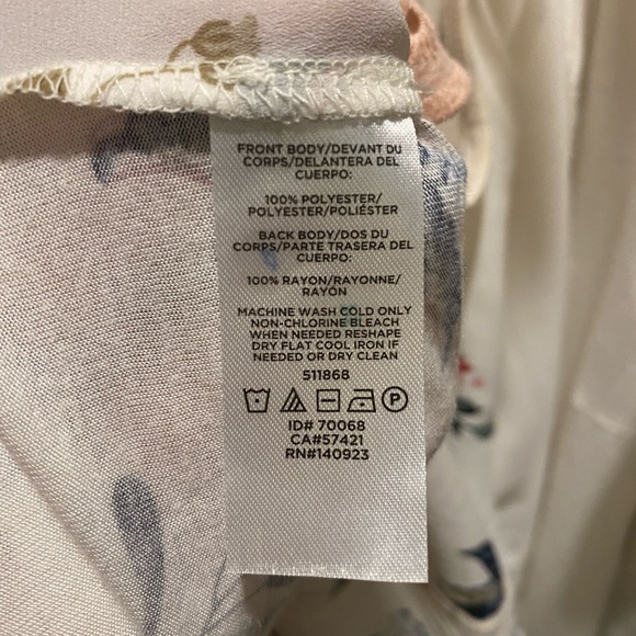 LOFT Sleeveless floral blouse - Picture 4 of 4